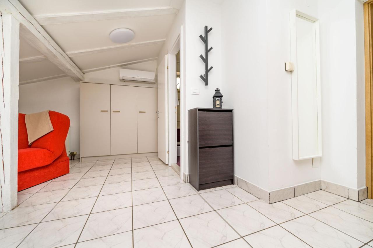 Apartament House Rosa Mali Lošinj Zewnętrze zdjęcie